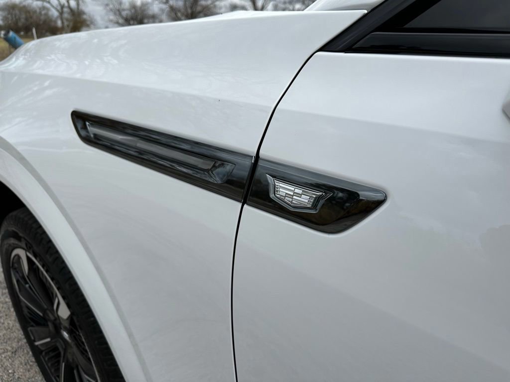 New 2025 Cadillac Escalade IQ Sport 1 w/ LPO, ONYX Package AWD/4WD image 7