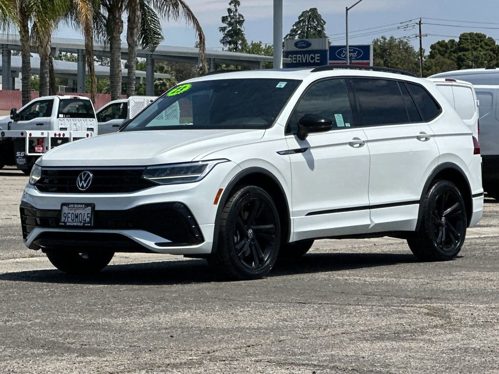 Used 2023 Volkswagen Tiguan SE R-Line AWD/4WD image 7