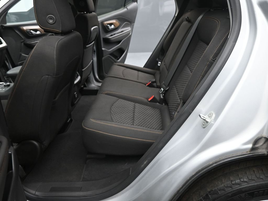 Used 2021 GMC Terrain SLE w/ Driver Convenience Package image 13