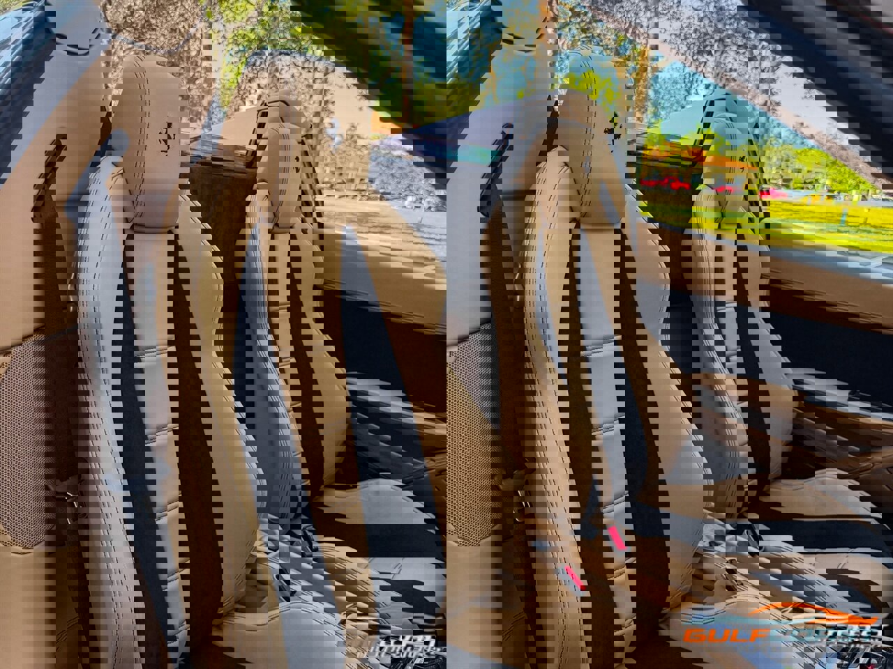 Used 2014 Ferrari 458 Spider image 29