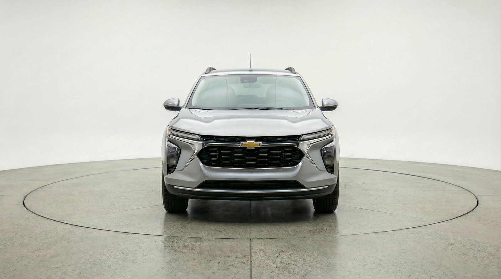 Used 2025 Chevrolet Trax LT w/ LT Convenience Package image 2