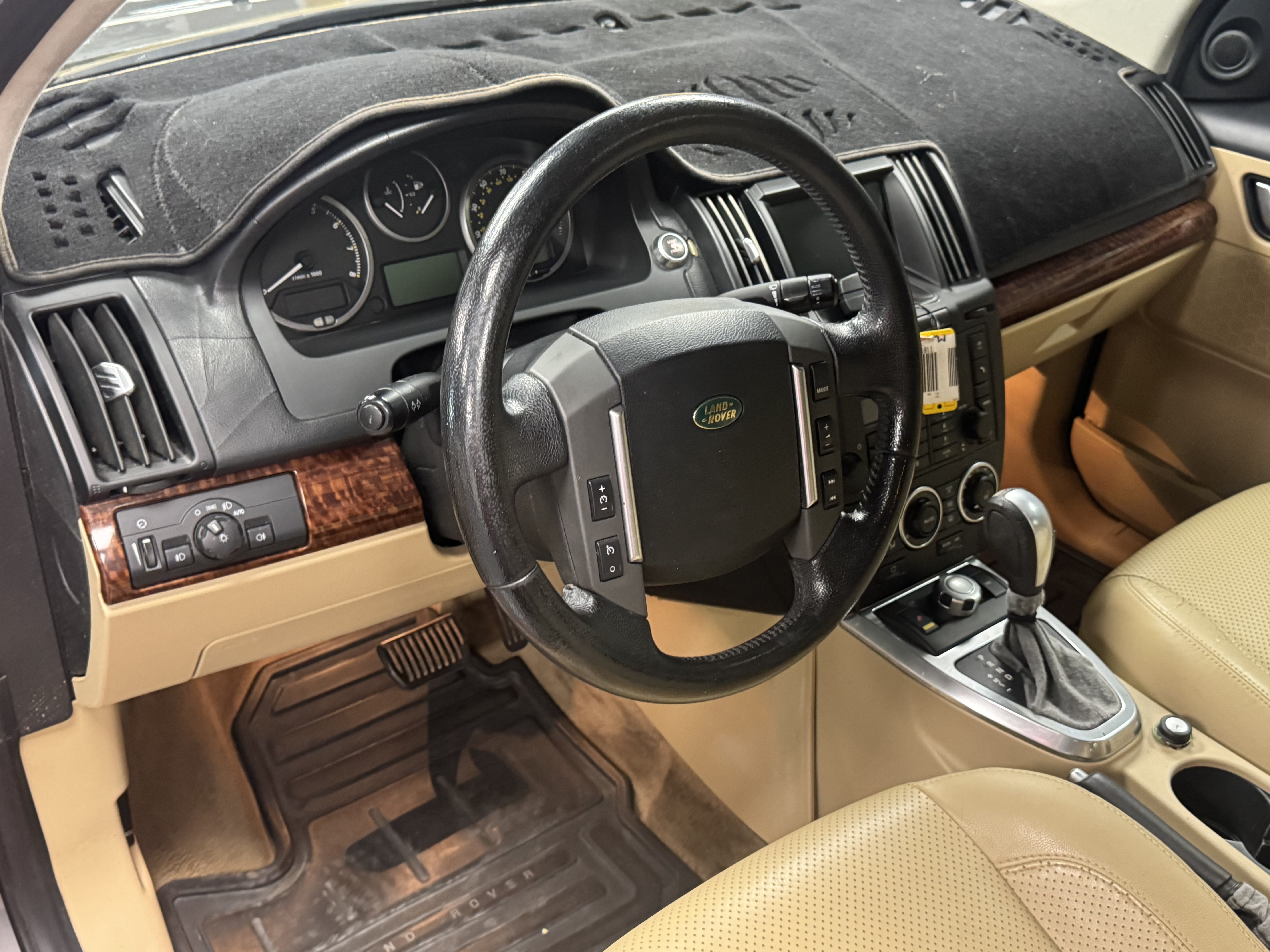 Used 2008 Land Rover LR2 HSE AWD/4WD image 10