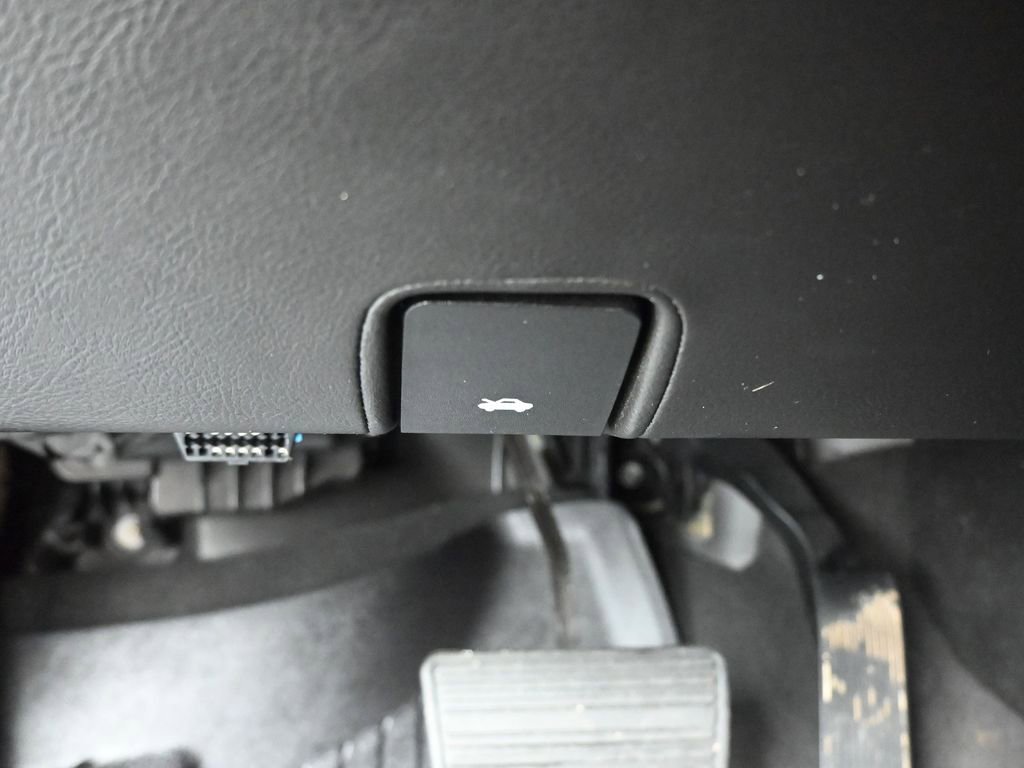 Used 2019 Cadillac Escalade ESV Premium Luxury AWD/4WD image 31