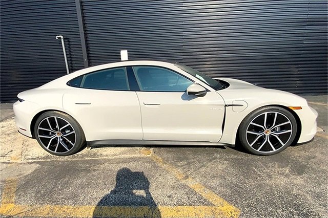 New 2025 Porsche Taycan image 11