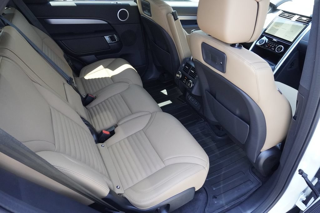 New 2026 Land Rover Discovery Dynamic SE AWD/4WD image 26
