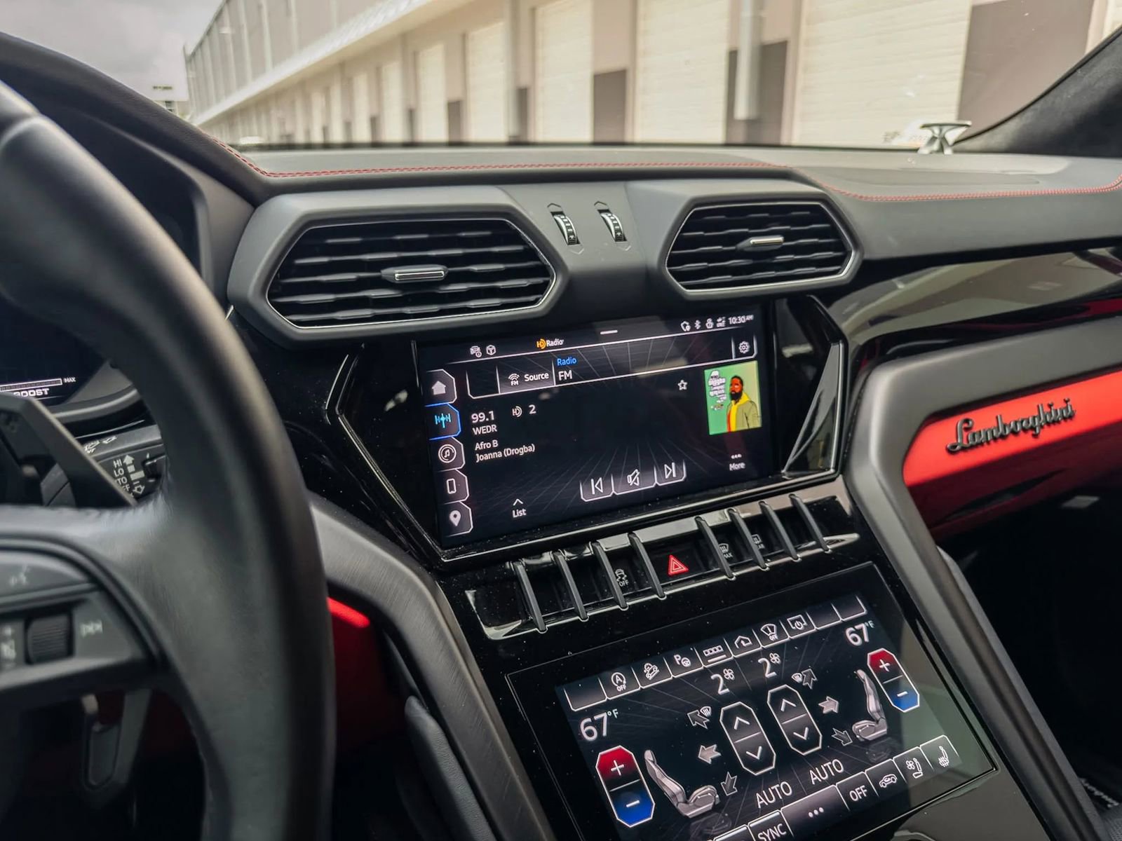 Used 2023 Lamborghini Urus S AWD/4WD image 42