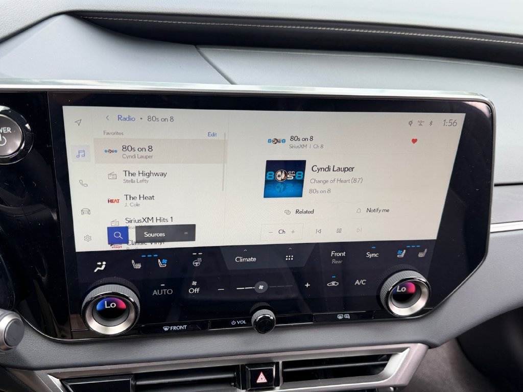 New 2026 Lexus RX 350h AWD/4WD image 17