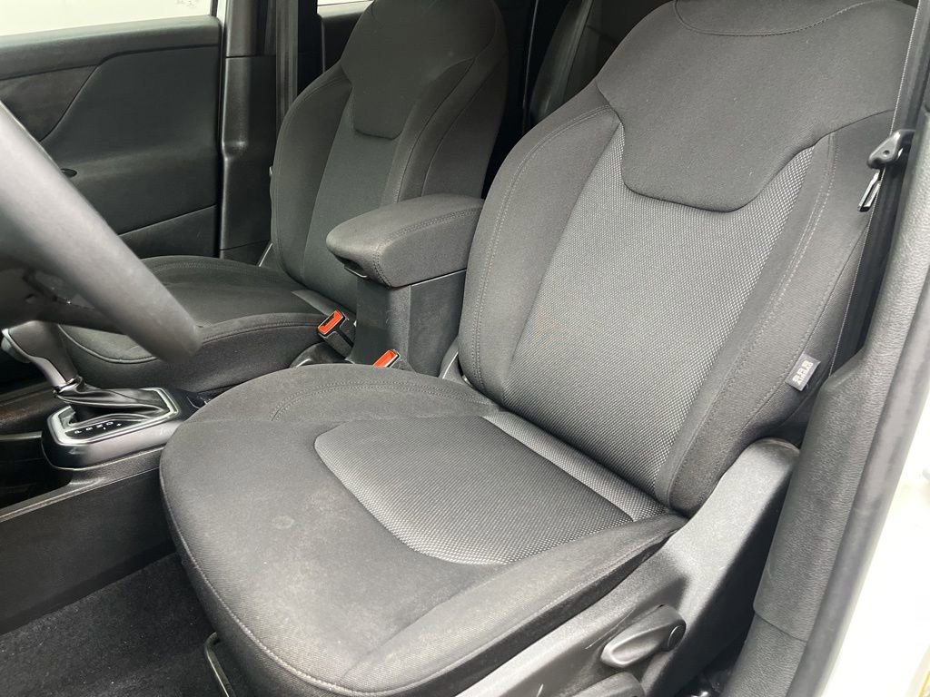 Used 2020 Jeep Renegade Sport image 19