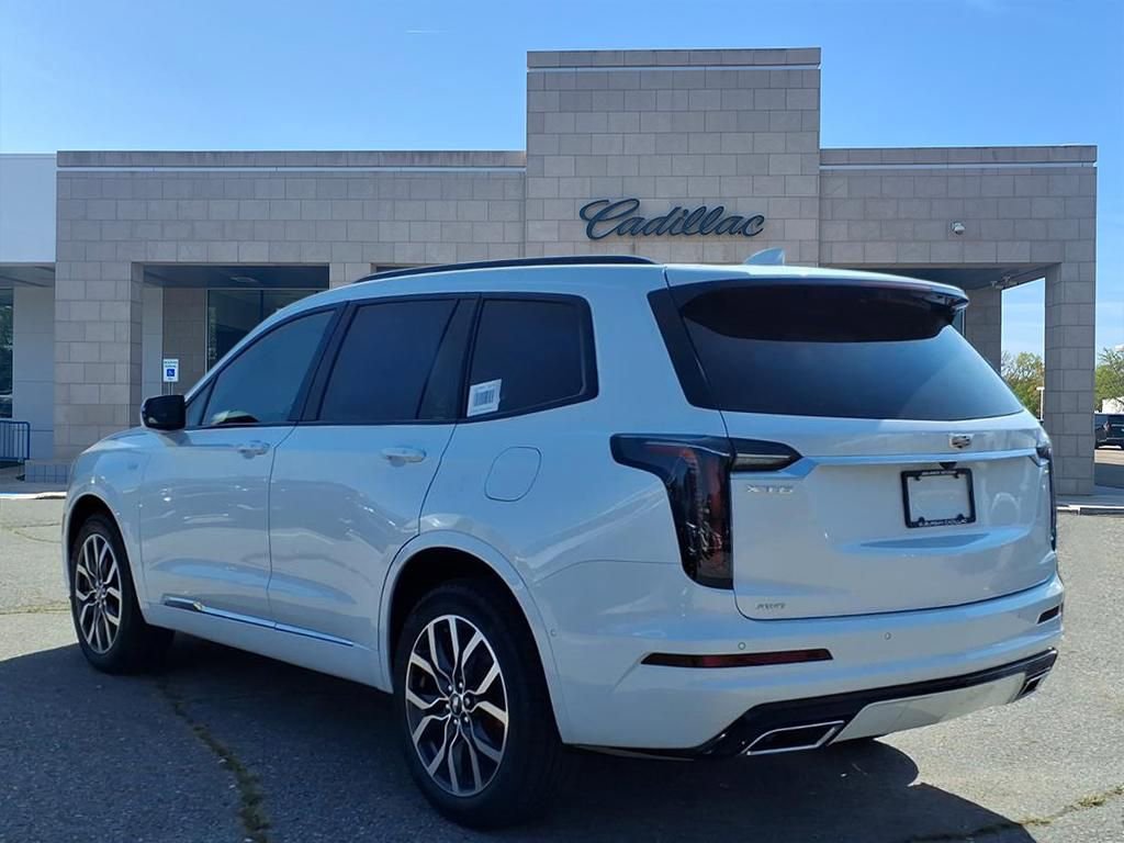 New 2025 Cadillac XT6 Sport w/ Technology Package image 6