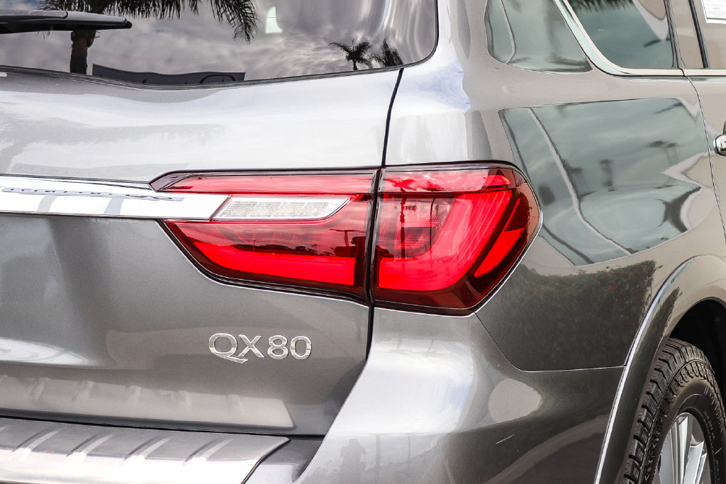 Used 2021 INFINITI QX80 Luxe w/ Cargo Package RWD image 9