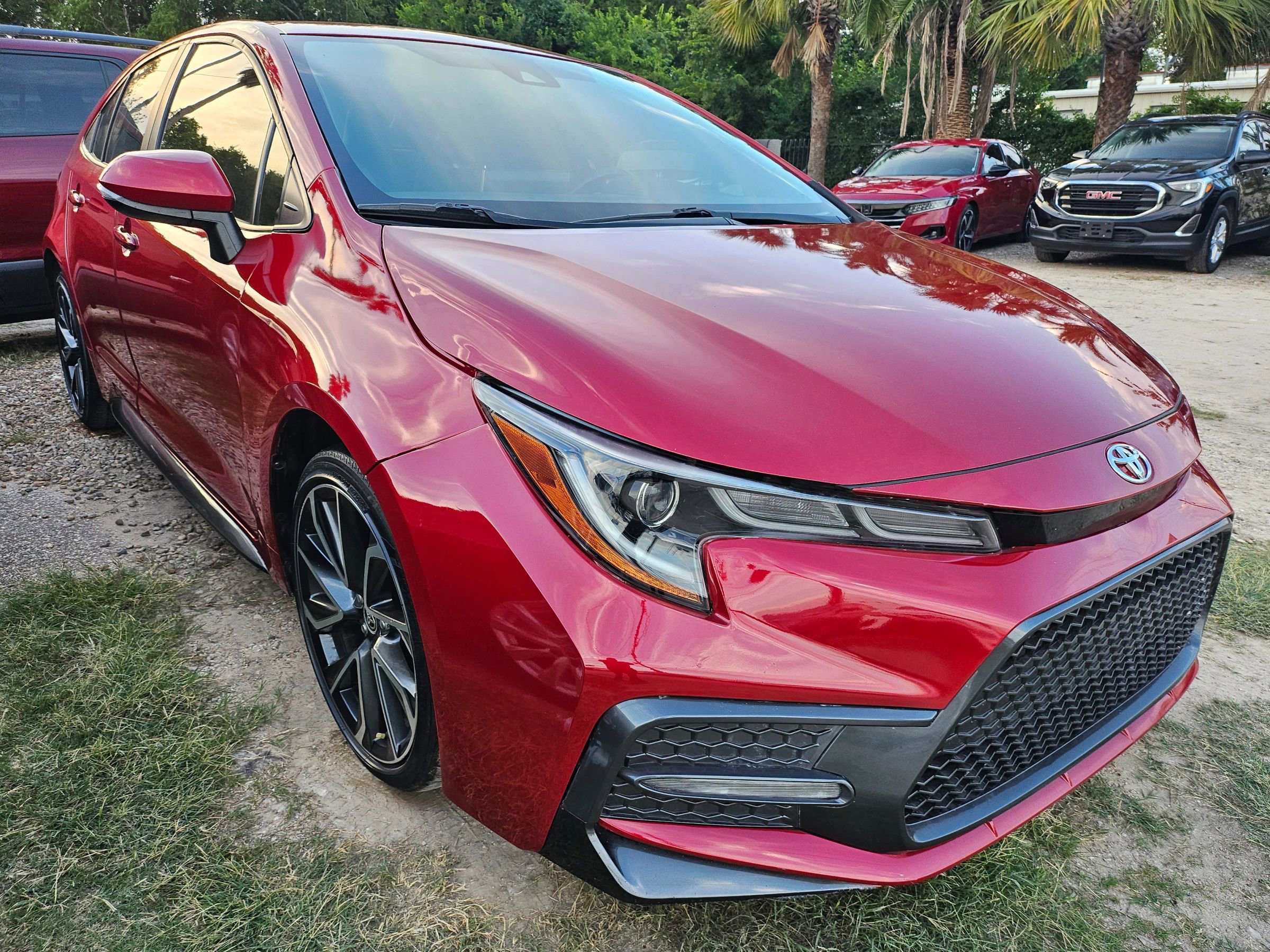 Used 2021 Toyota Corolla SE FWD image 3