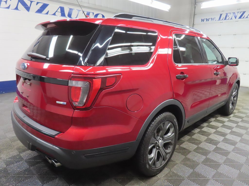 Used 2018 Ford Explorer Sport w/ Equipment Group 401A image 4