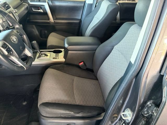 Used 2016 Toyota 4Runner SR5 AWD/4WD image 15