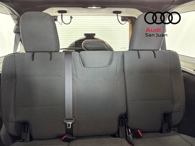 Used 2025 Jeep Wrangler Rubicon image 15