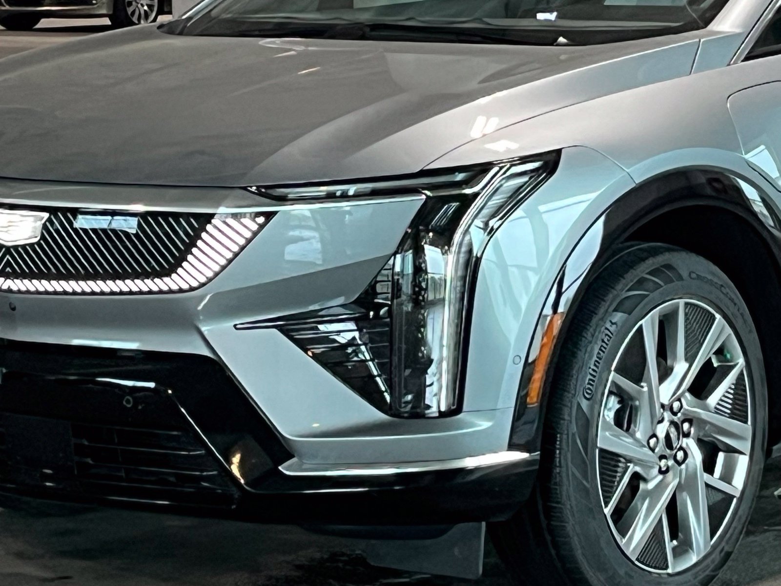Used 2025 Cadillac Optiq Luxury 1 AWD/4WD image 5