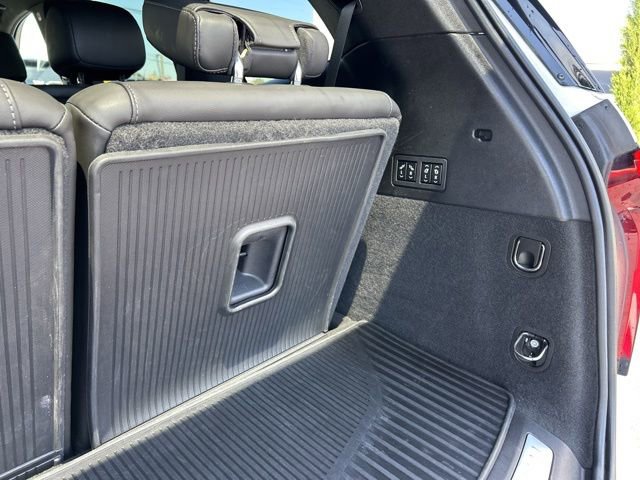 Used 2024 Cadillac XT6 Premium Luxury w/ LPO, Floor Liner Package AWD/4WD image 25