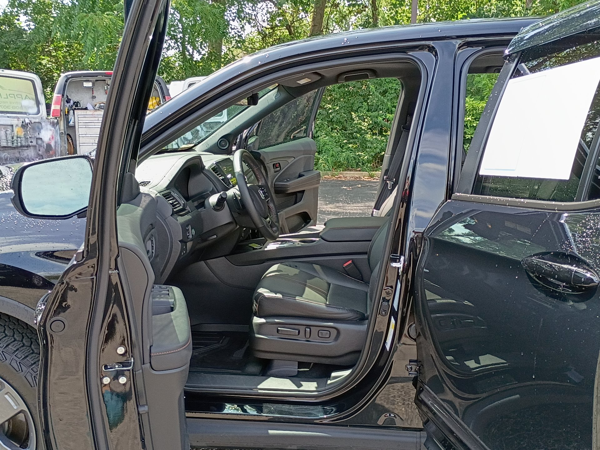 Used 2024 Honda Ridgeline TrailSport image 11