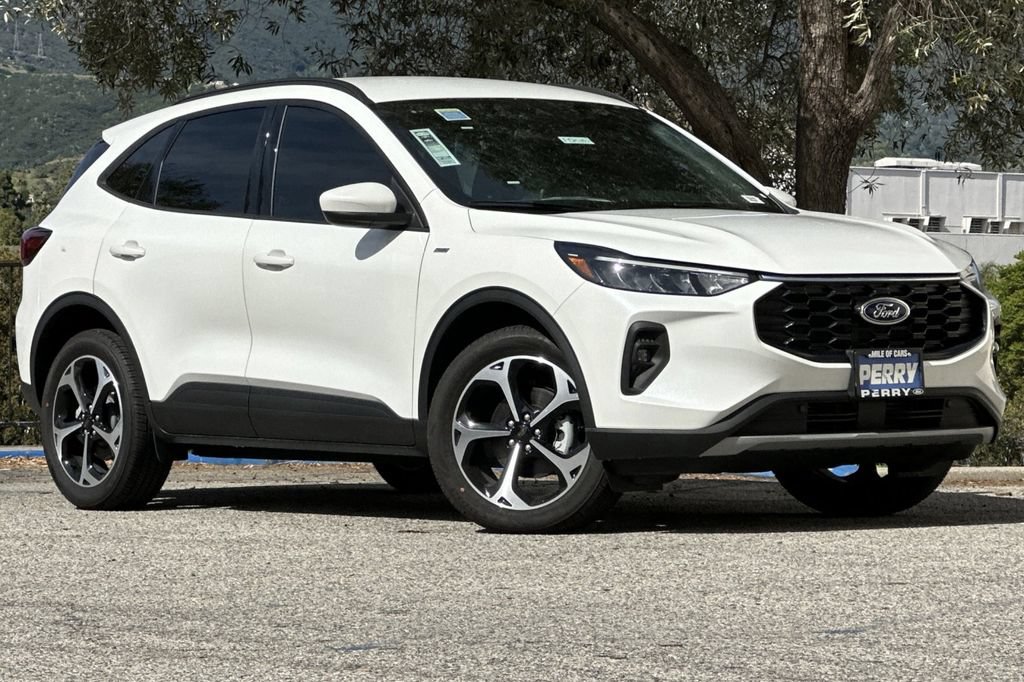 New 2025 Ford Escape ST-Line Select AWD/4WD image 1