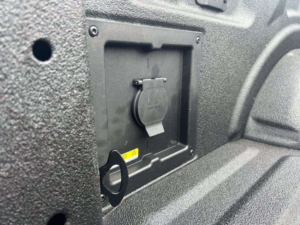 Certified 2022 Ford F150 XLT w/ Equipment Group 302A High image 17