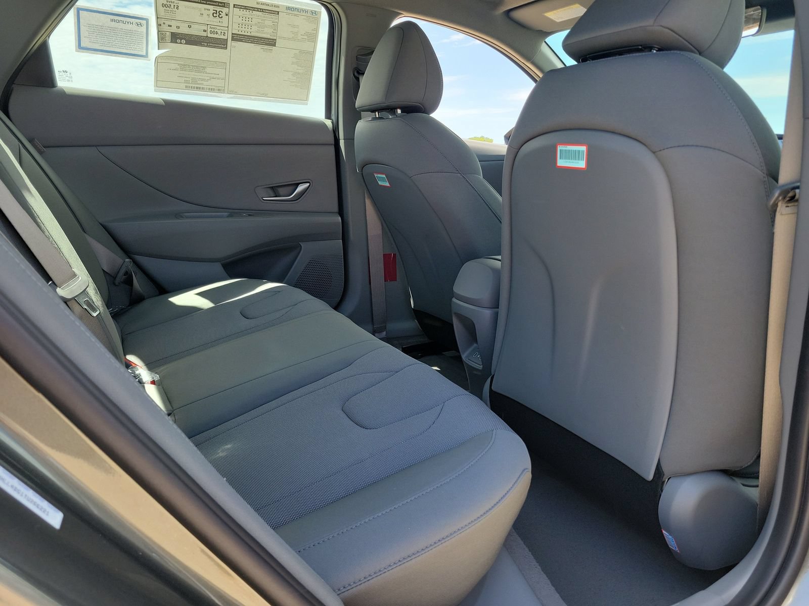 New 2026 Hyundai Elantra SE FWD image 18