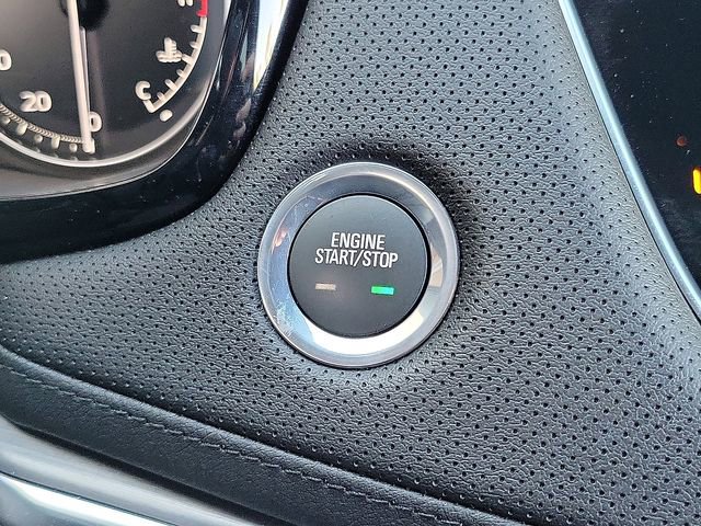 Used 2025 Cadillac XT5 Luxury image 18