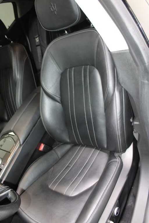 Used 2021 Maserati Ghibli S Q4 AWD/4WD image 17