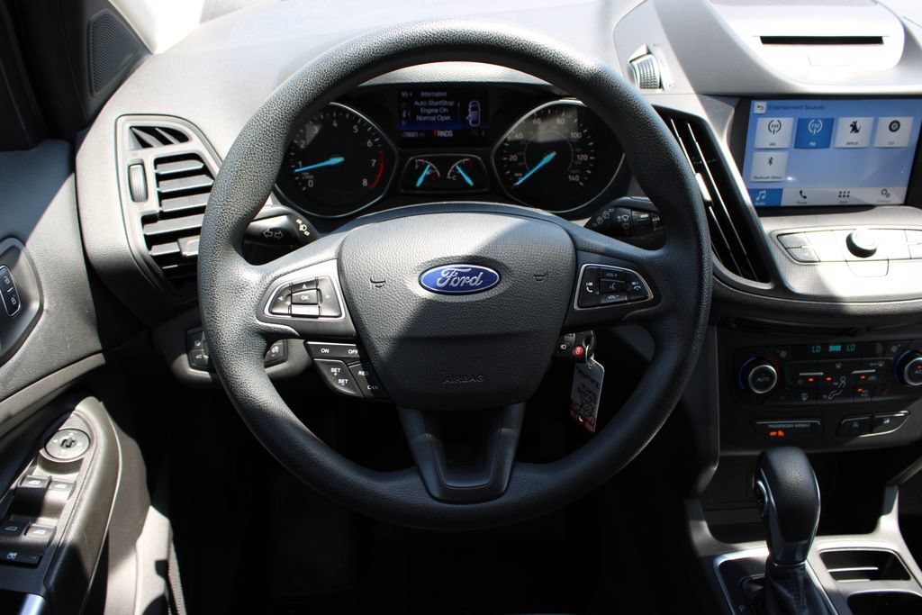 Used 2018 Ford Escape SE w/ SE Sync 3 Package AWD/4WD image 15