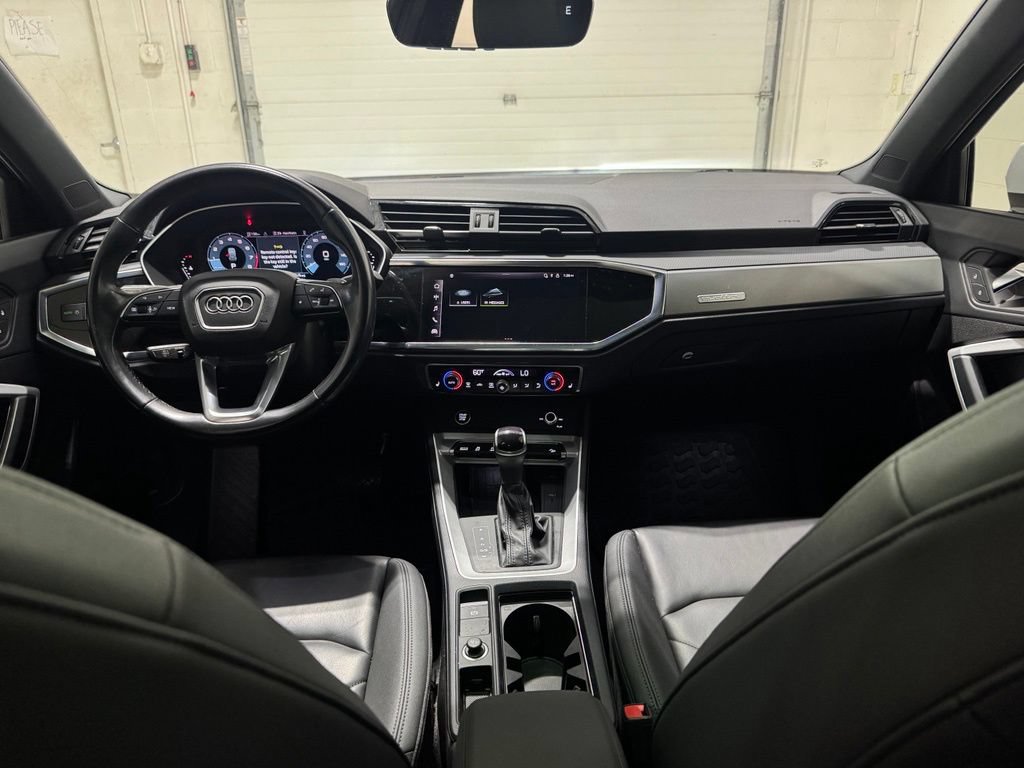 Used 2024 Audi Q3 2.0T Premium AWD/4WD image 29