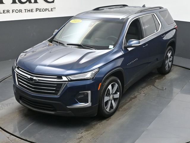Used 2023 Chevrolet Traverse LT w/ LT Premium Package image 47