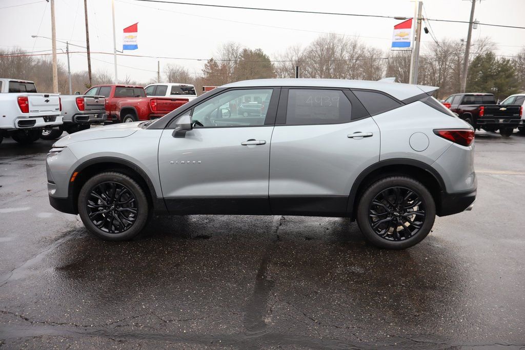 New 2026 Chevrolet Blazer LT w/ LPO, Black Sport Package image 21