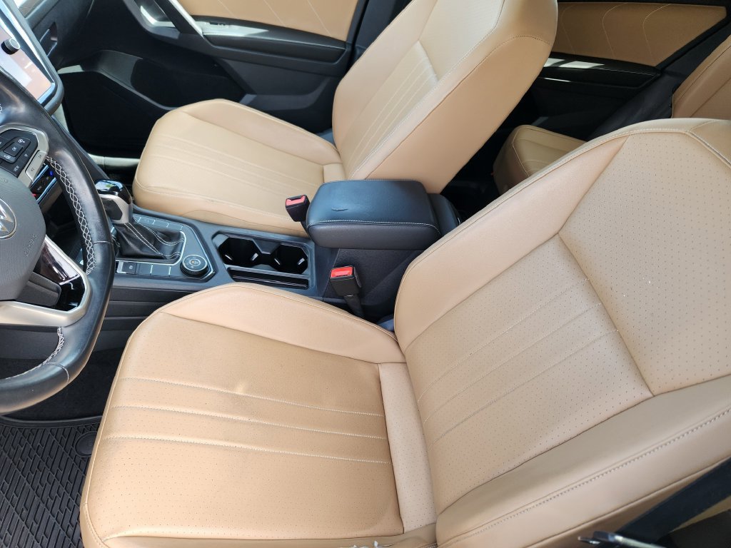 Used 2022 Volkswagen Tiguan SE AWD/4WD image 7