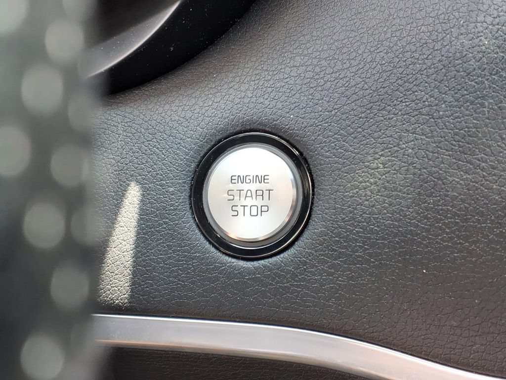 Used 2020 Kia Stinger GT-Line AWD/4WD image 12