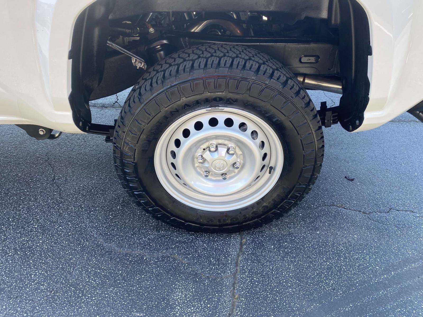 Used 2024 Toyota Tacoma SR image 26