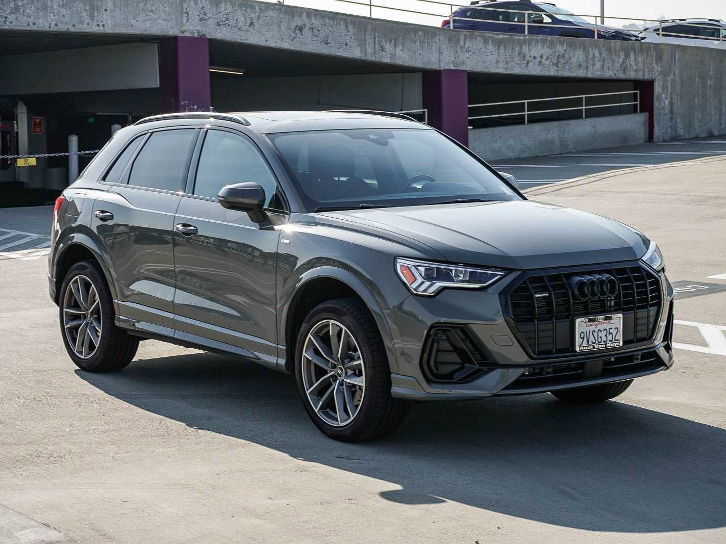 Used 2025 Audi Q3 2.0T Premium w/ Convenience Package image 5