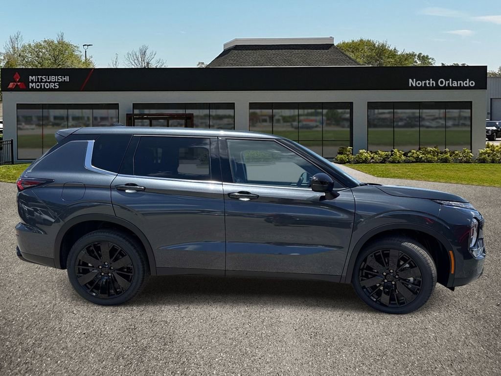 New 2026 Mitsubishi Outlander LE FWD image 6