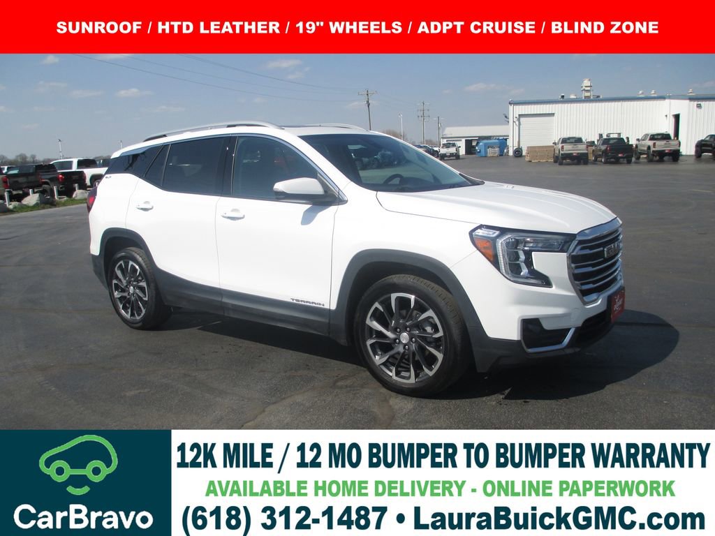 Used 2024 GMC Terrain SLT image 1