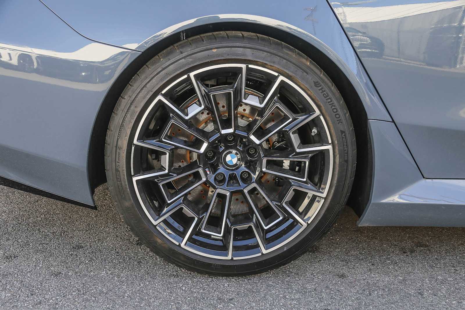New 2026 BMW M5 w/ Executive Package image 8