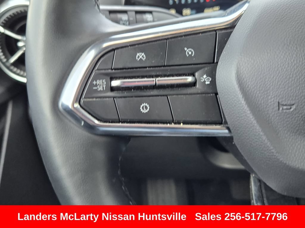 Used 2025 Chevrolet Equinox LT AWD/4WD image 24