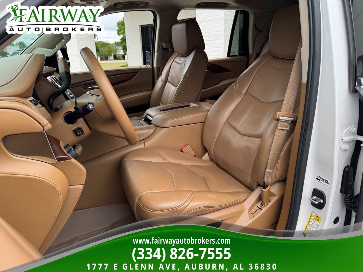 Used 2016 Cadillac Escalade Platinum AWD/4WD image 10