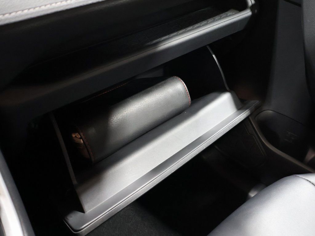 Used 2021 Toyota RAV4 XLE Premium image 37