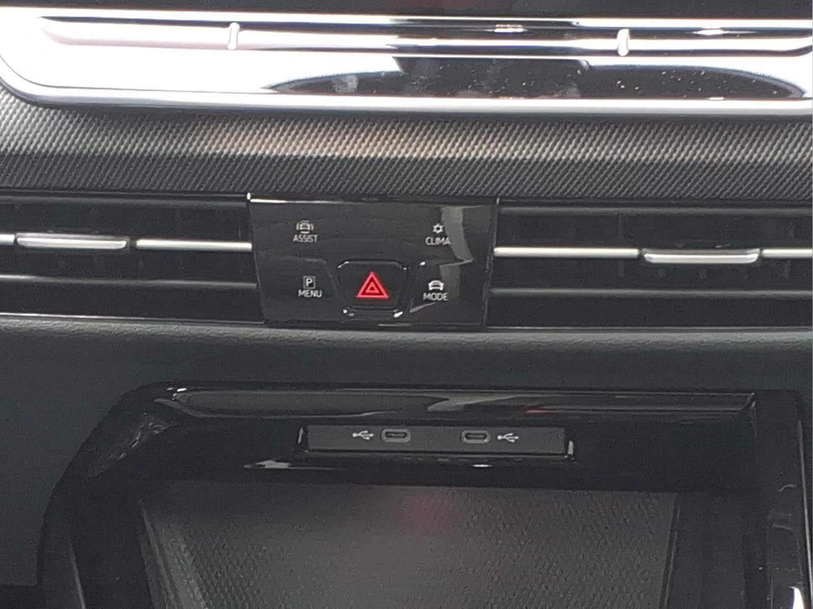 New 2026 Volkswagen GTI SE FWD image 12