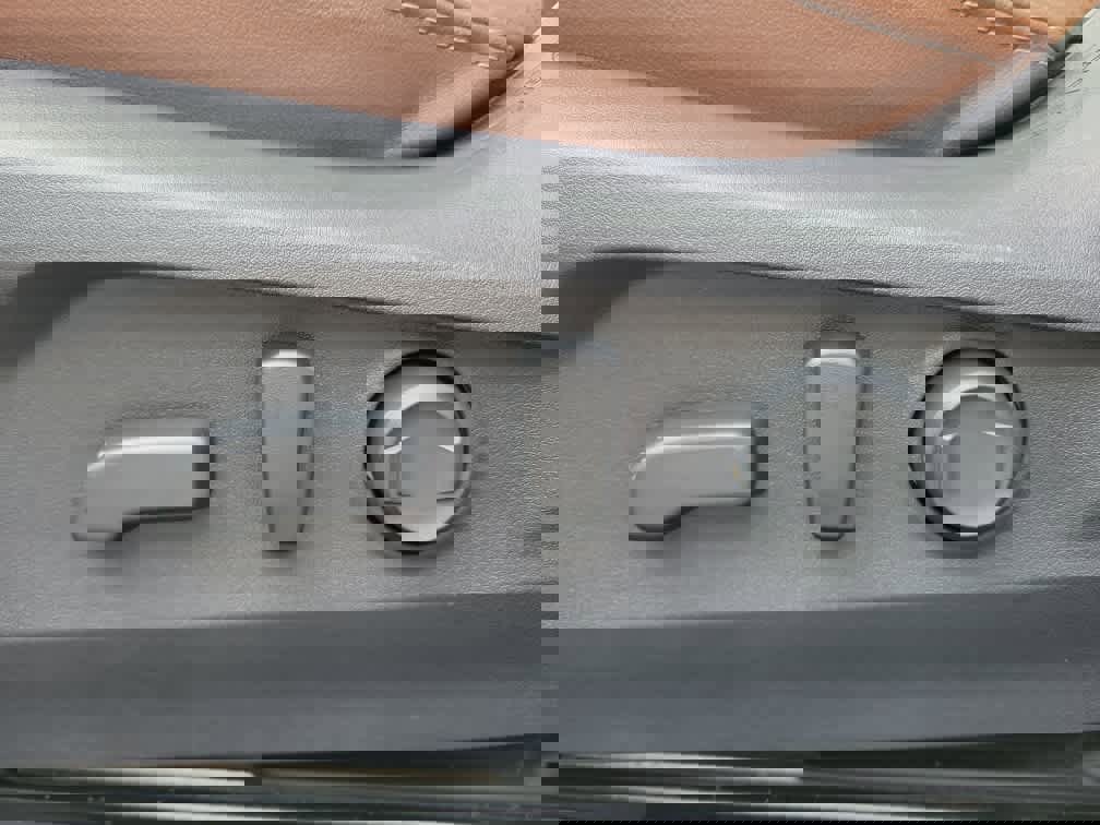 Used 2021 Subaru Outback Touring XT image 30