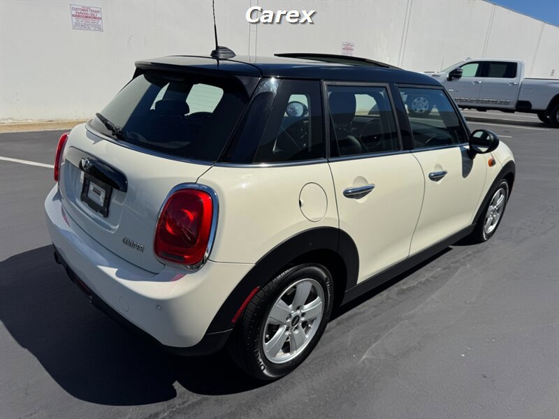 Used 2016 MINI Cooper 4-Door Hardtop image 12