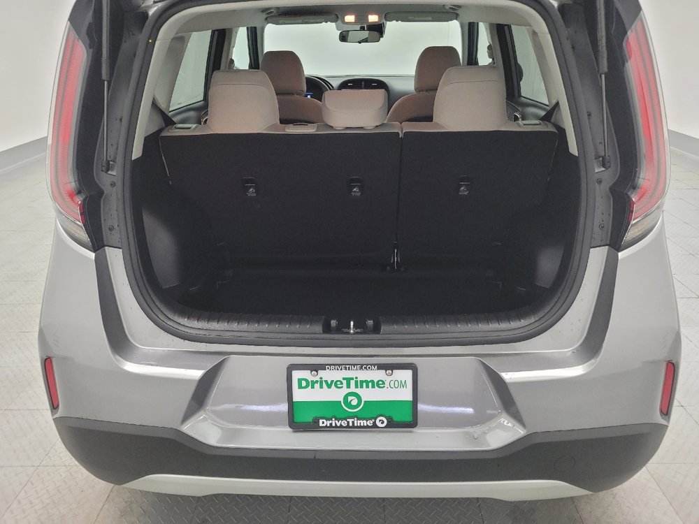 Used 2025 Kia Soul LX FWD image 29