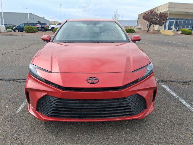 Certified 2025 Toyota Camry LE image 1