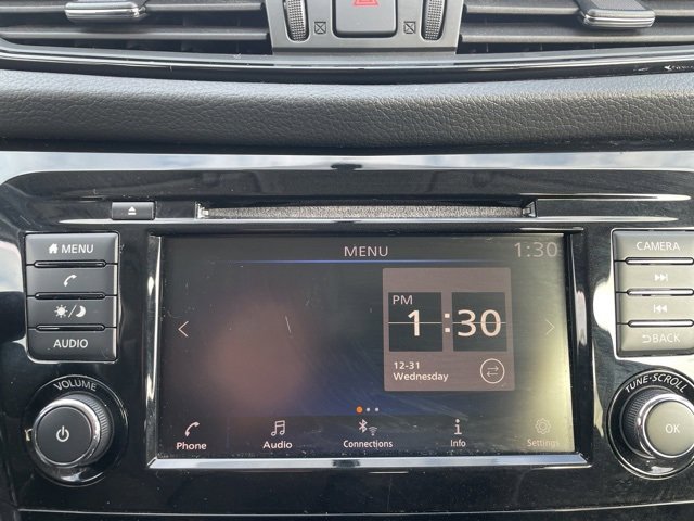 Used 2019 Nissan Rogue SV image 24