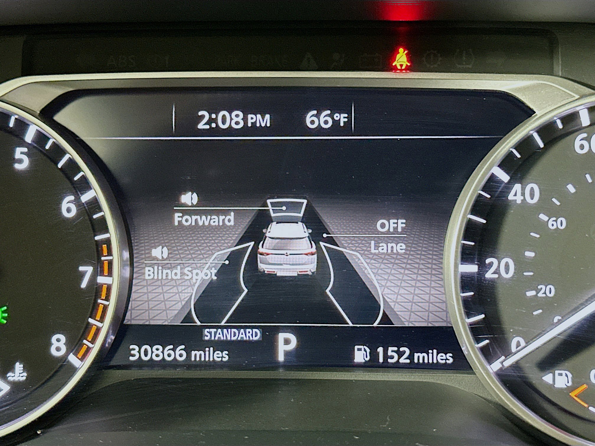 Used 2025 Nissan Pathfinder SV image 19