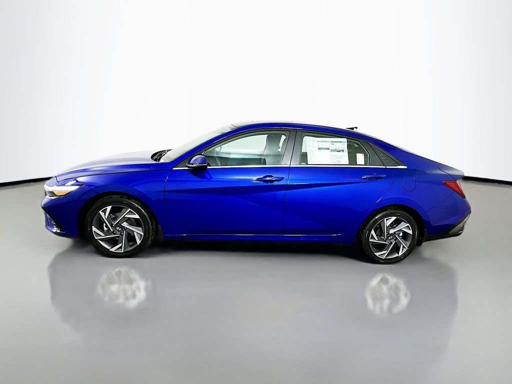 New 2026 Hyundai Elantra Limited image 8