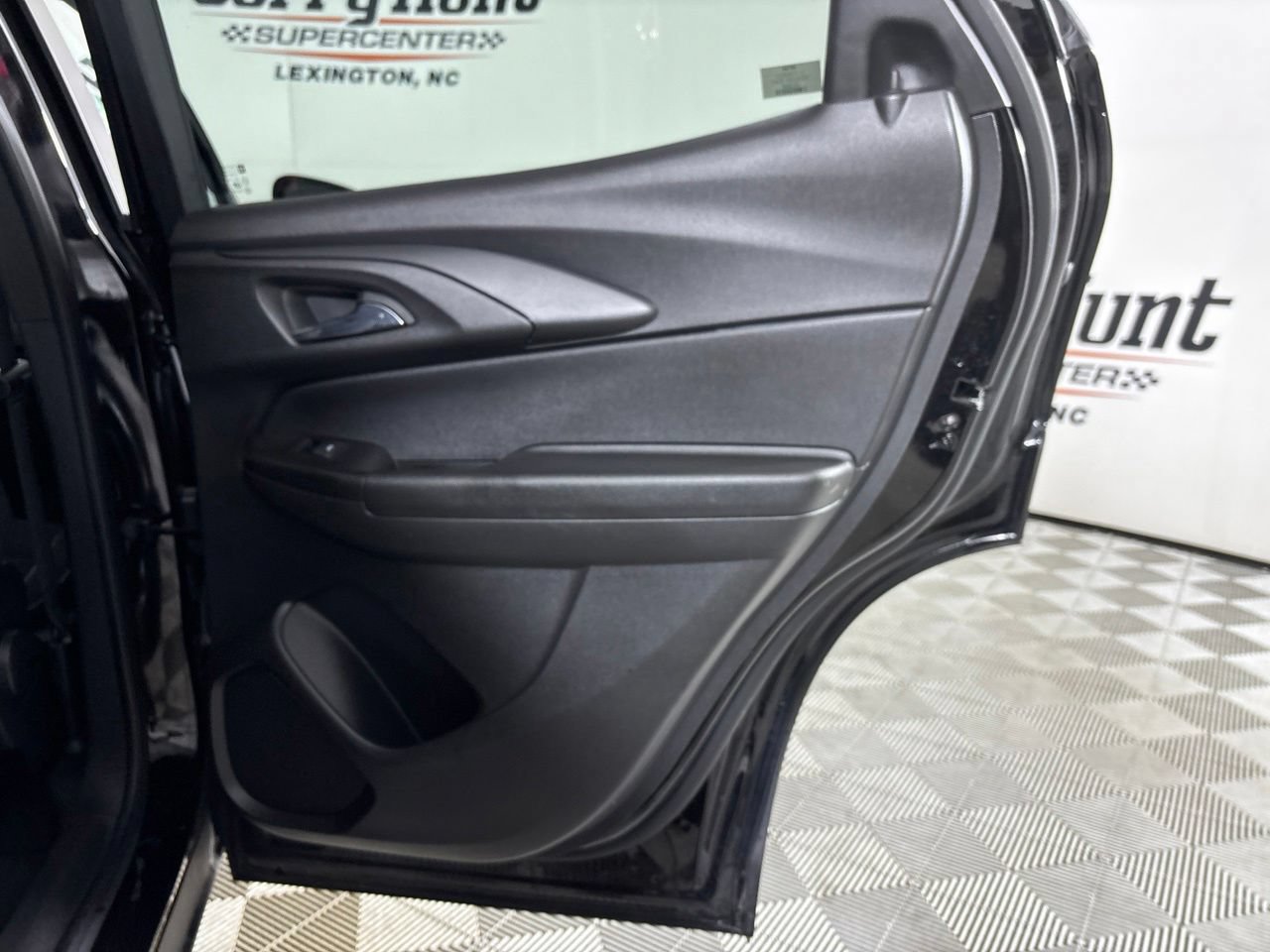 Used 2024 Chevrolet TrailBlazer LT AWD/4WD image 24