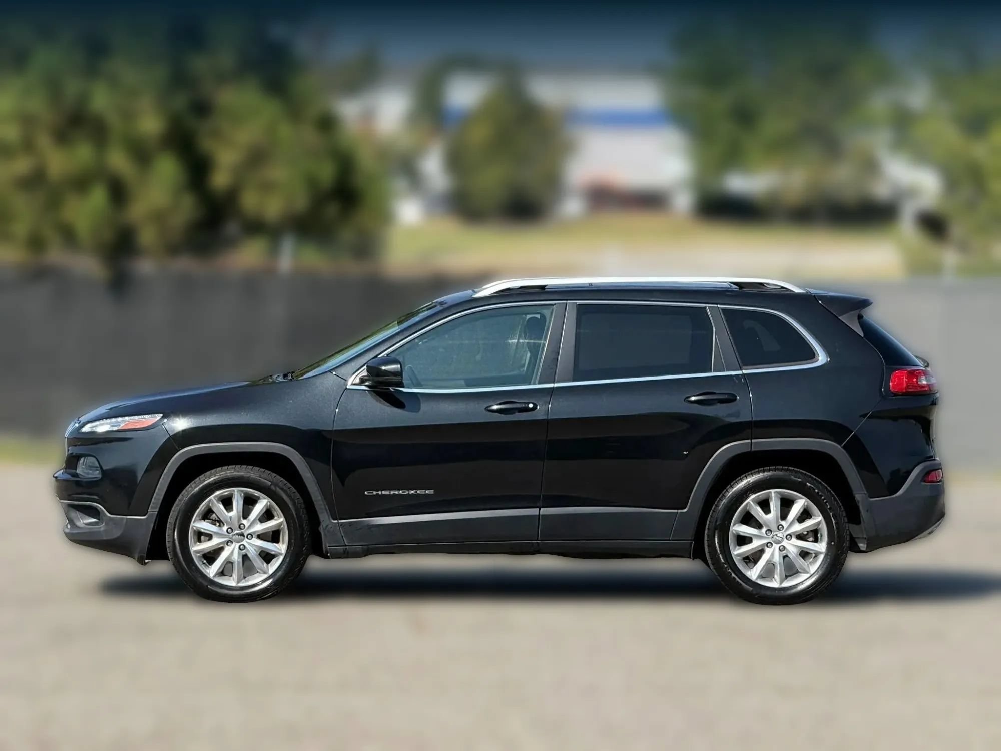 Used 2015 Jeep Cherokee Limited AWD/4WD image 8